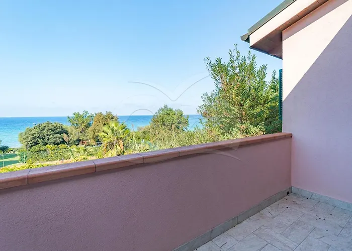 La Perla Della Biodola - Goelba