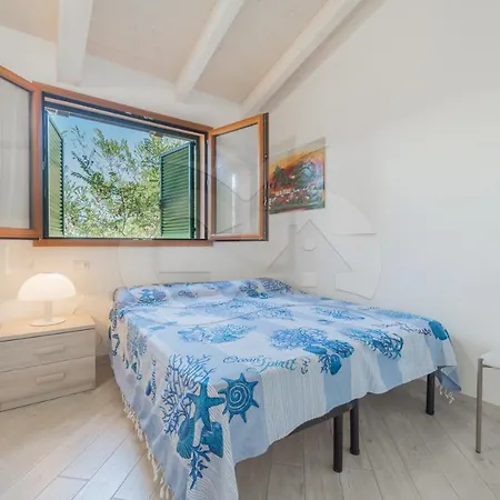 La Perla Della Biodola - Goelba Apartment