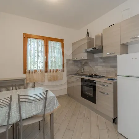 La Perla Della Biodola - Goelba アパート