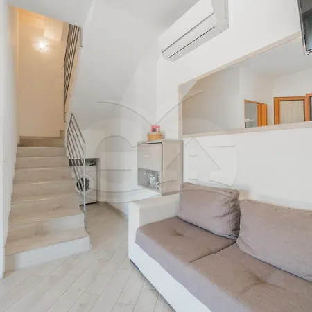 Apartment La Perla Della Biodola - Goelba